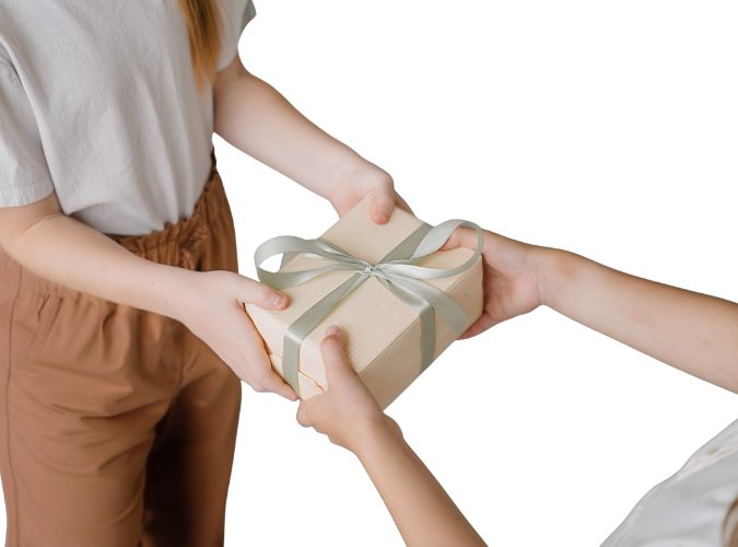 échange de cadeau avec la famille d'accueil anglaise